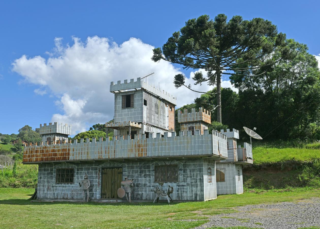 פלורס דה קוניה Pousada Parque Das Pitangueiras מראה חיצוני תמונה